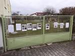 Výstava a úkoly na plotě MŠ